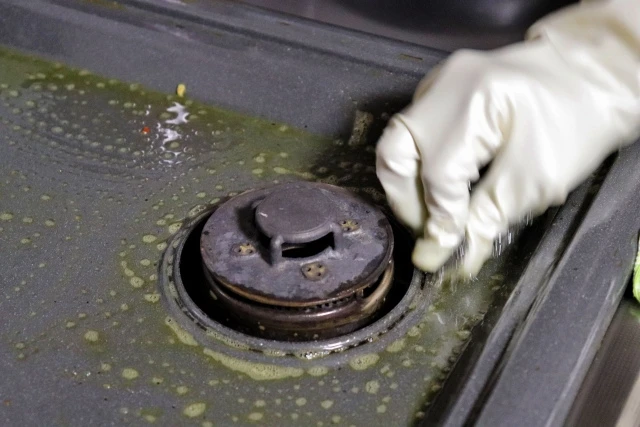 磨き上げられたキッチンコンロ